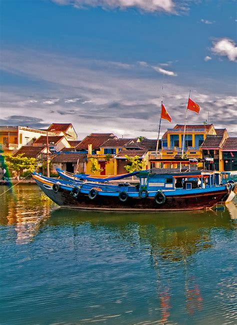 Cheap Flights to Hanoi Airport from P6,323 .